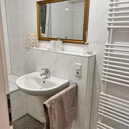 Schnell An Der Messe, Koeln, Leverkusen, Cgn Bergisch Gladbach