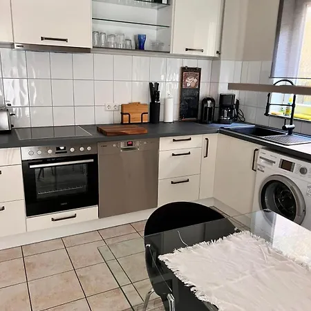 Apartamento Schnell An Der Messe, Koeln, Leverkusen, Cgn