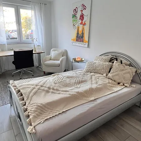 Apartamento Schnell An Der Messe, Koeln, Leverkusen, Cgn Bergisch Gladbach