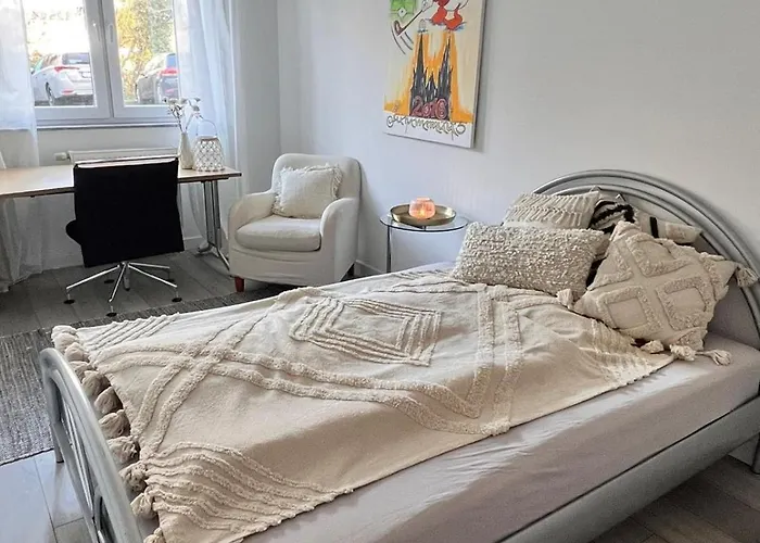 Lägenhet Schnell An Der Messe, Koeln, Leverkusen, Cgn Bergisch Gladbach